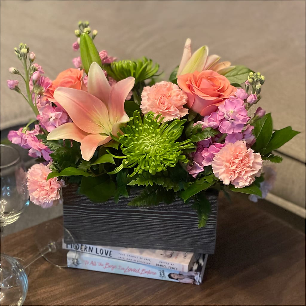 Beautiful Spirit Basket – CINDY'S FLOWERS AND GIFTS, Colonia NJ
