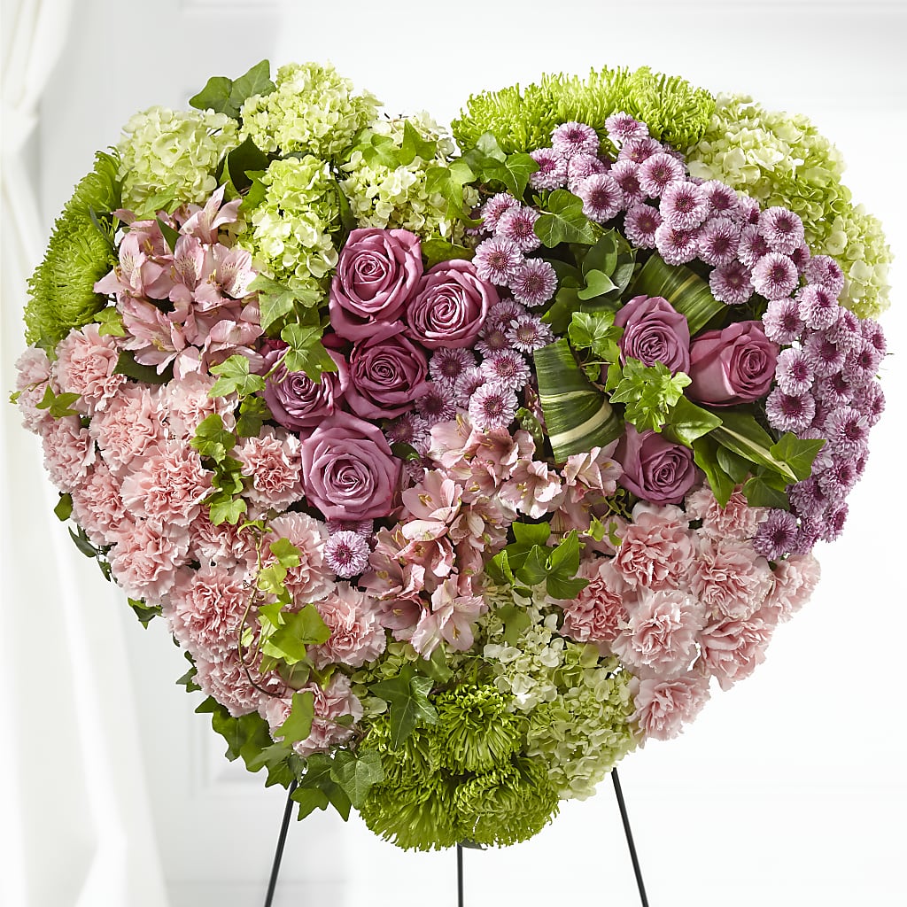 Heartwarming Standing Heart – CINDY'S FLOWERS AND GIFTS, Colonia NJ