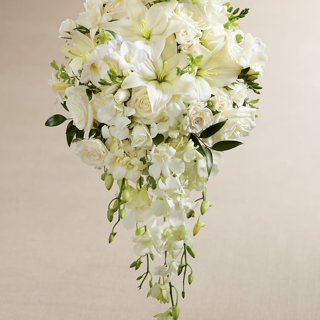 White Wonders Bouquet – CINDY'S FLOWERS AND GIFTS, Colonia NJ