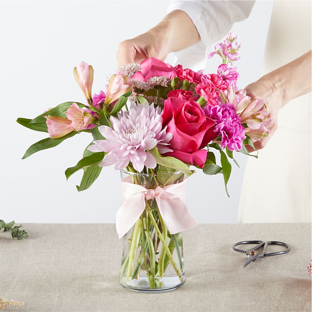 Pink Ribbon - A Florist Original – CINDY'S FLOWERS AND GIFTS, Colonia NJ