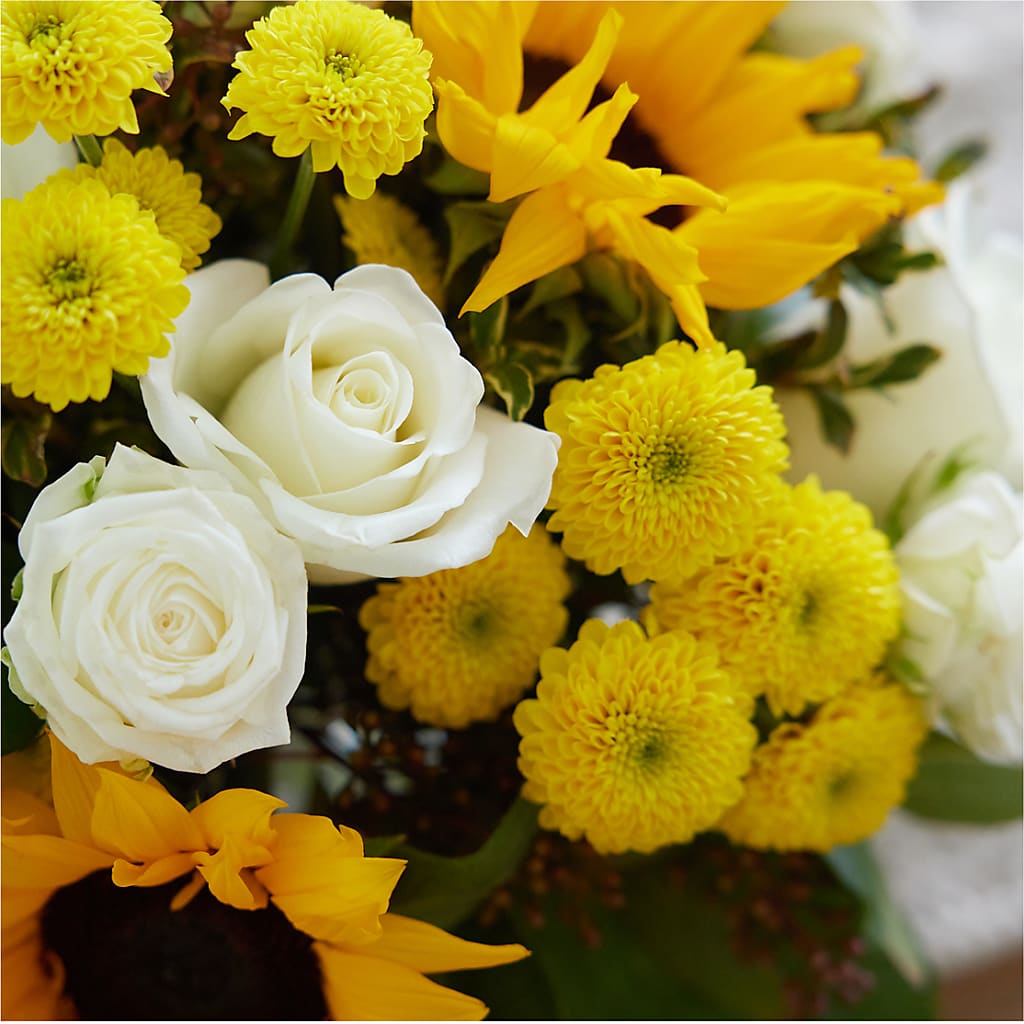Luminous Morning Bouquet – CINDY'S FLOWERS AND GIFTS, Colonia NJ