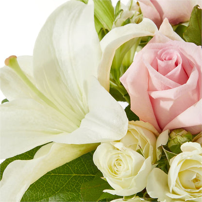 Kindhearted Bouquet – CINDY'S FLOWERS AND GIFTS, Colonia NJ