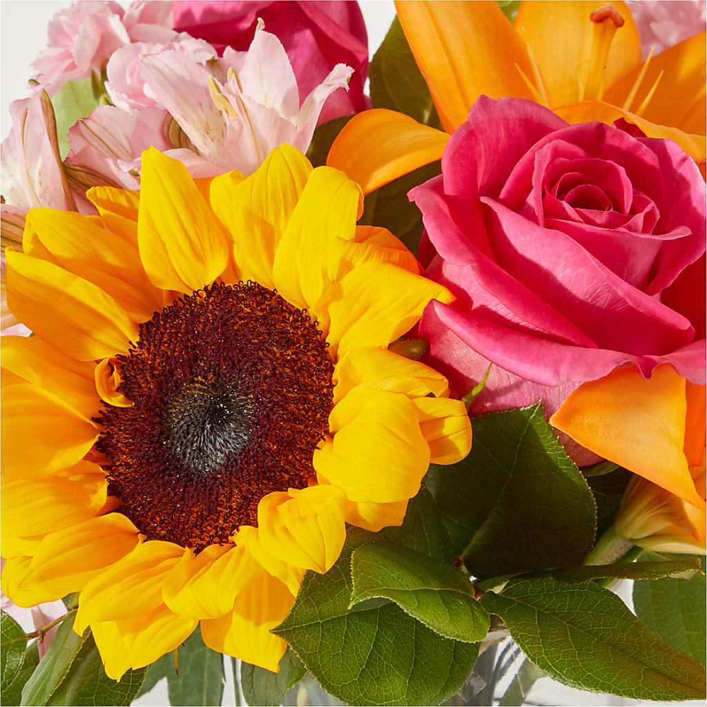 In Full Swing Bouquet – CINDY'S FLOWERS AND GIFTS, Colonia NJ